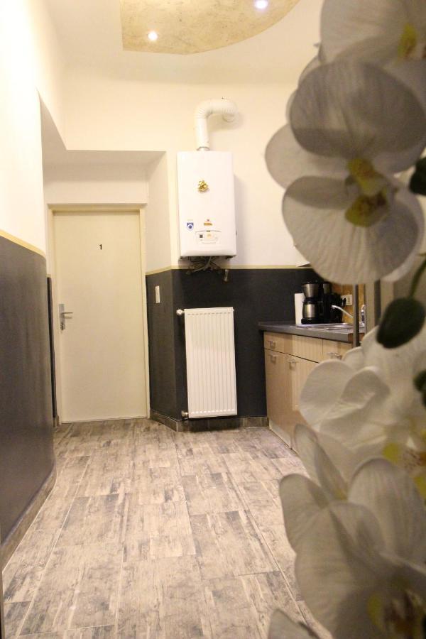 Family Quad Room Rf Wina Bagian luar foto